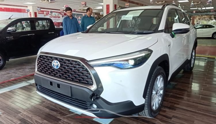 Toyota Pakistan Official Lineup, Features & Prices